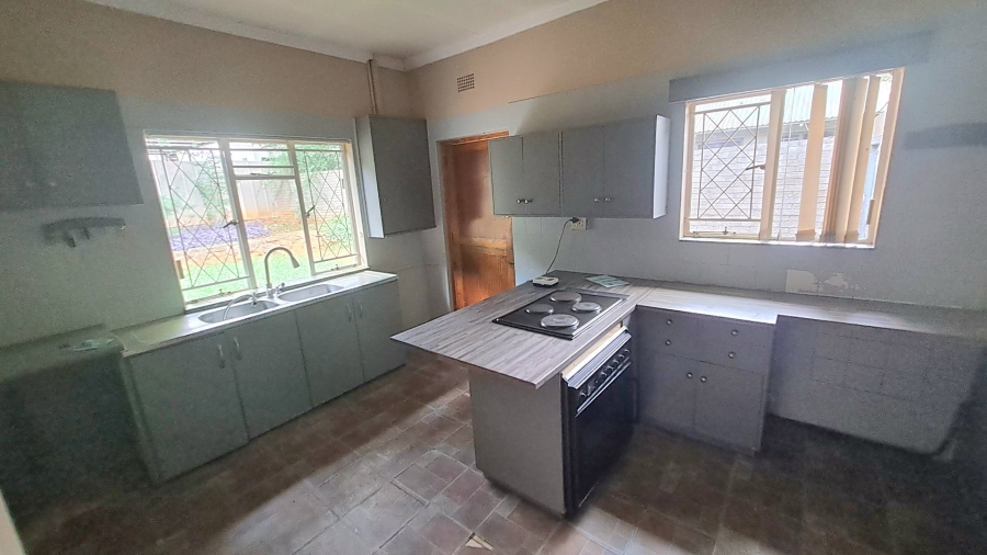 5 Bedroom Property for Sale in Westdene Free State